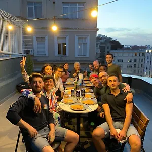 Albergue Le Banc, Istambul
