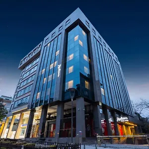 4* מלון Radisson Harbiye