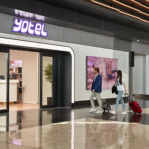 Hotel Yotel Airport, Entrance, Istanboel